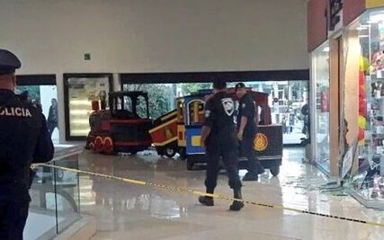 Choque de trenecito deja 4 heridos en Polanco