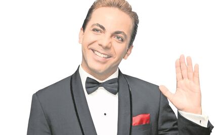 Cristian Castro enoja a conductores