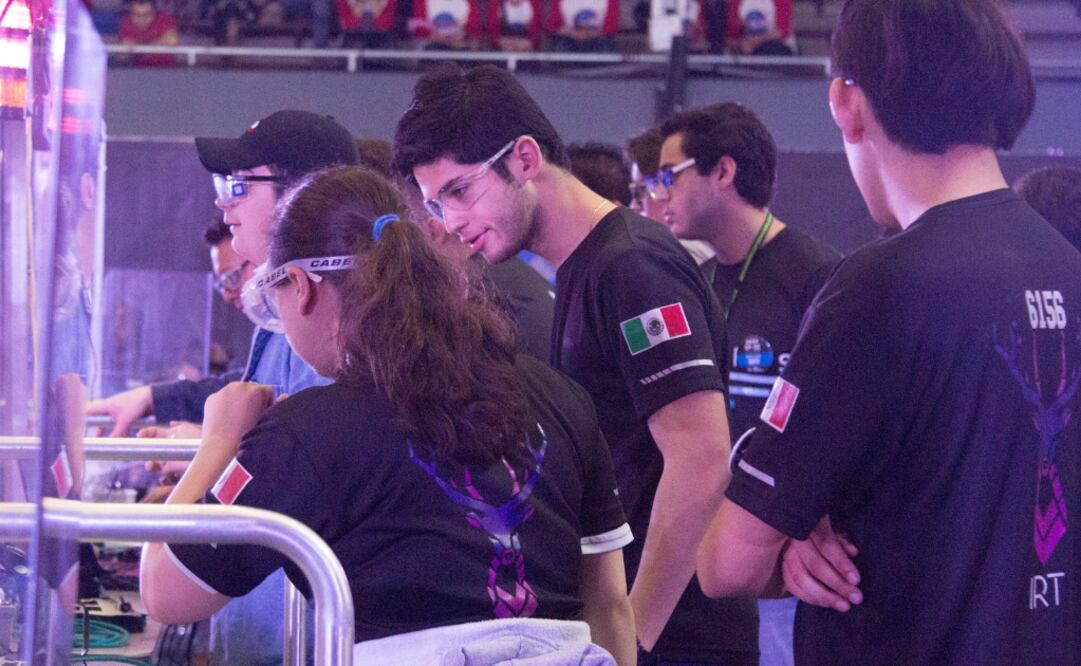 General Motors y la NASA fomentan robótica en jóvenes mexicanos 