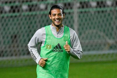 Vela se rebeló al LAFC y no habló con la prensa mexicana