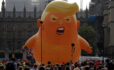 ¿Cómo el globo de “Baby Trump” se convirtió en símbolo de protesta contra el presidente de EU?