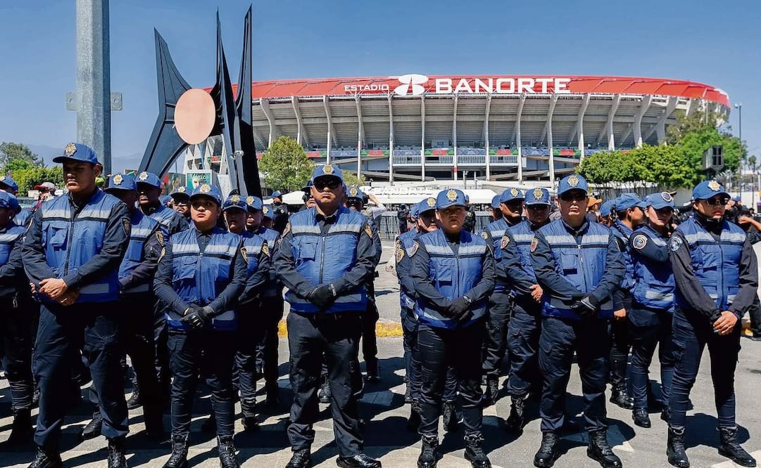 28 de marzo de 2026, Ciudad de México. Elementos de seguridad implementan un operativo en las inmediaciones del Estadio Banorte para resguardar las vialidades y los accesos al recinto. Foto y video: Osmar Alvarado/EL UNIVERSAL