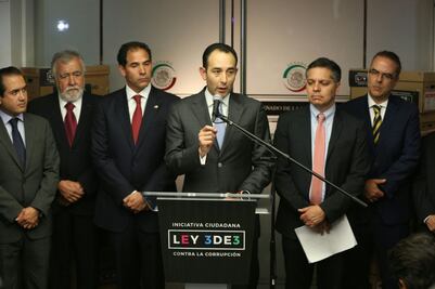 Senado envía al INE firmas de iniciativa “3 de 3”