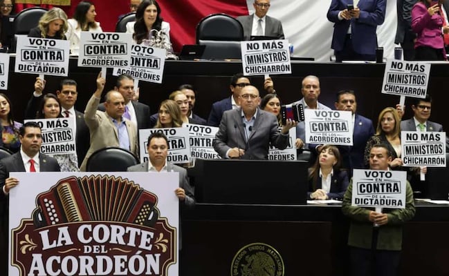 Diputados reanudan sesión extraordinaria; buscan aprobar iniciativa electoral y de elección judicial