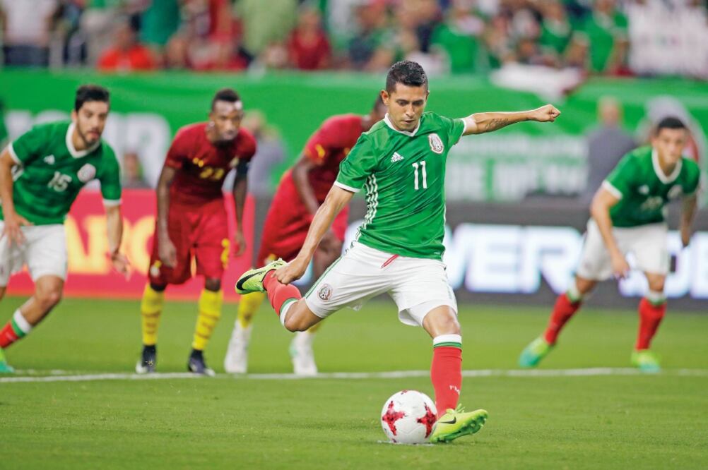 Lo único: el excelente cobro de penalti de Elías Hernández. (ERICH SCHLEGEL. USA TODAY SPORTS)