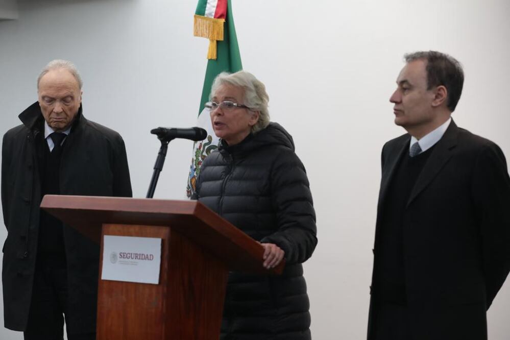 Alfonso Durazo, secretario de Seguridad; Olga Sánchez Cordero, secretaria de Gobernación y Alejandro Gertz Manero. Foto: Luis Cortés / EL UNIVERSAL