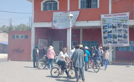 Impiden votación por revocación de mandato en 8 casillas de San Salvador Atenco