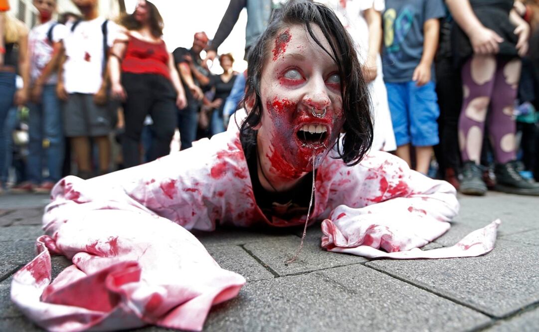 Desde el 2007 miles de zombies han participado (Reuters /Vincent Kessler)