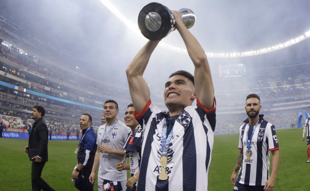 El zaguero fue campeón con el Monterrey en el Apertura 2019. Foto: Imago7