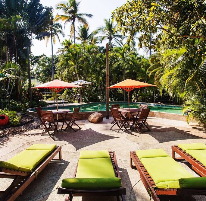 Disfruta de la alberca, tres restaurantes y varias actividades en medio de una densa vegetación. Foto: Cortesía Jardín Secreto