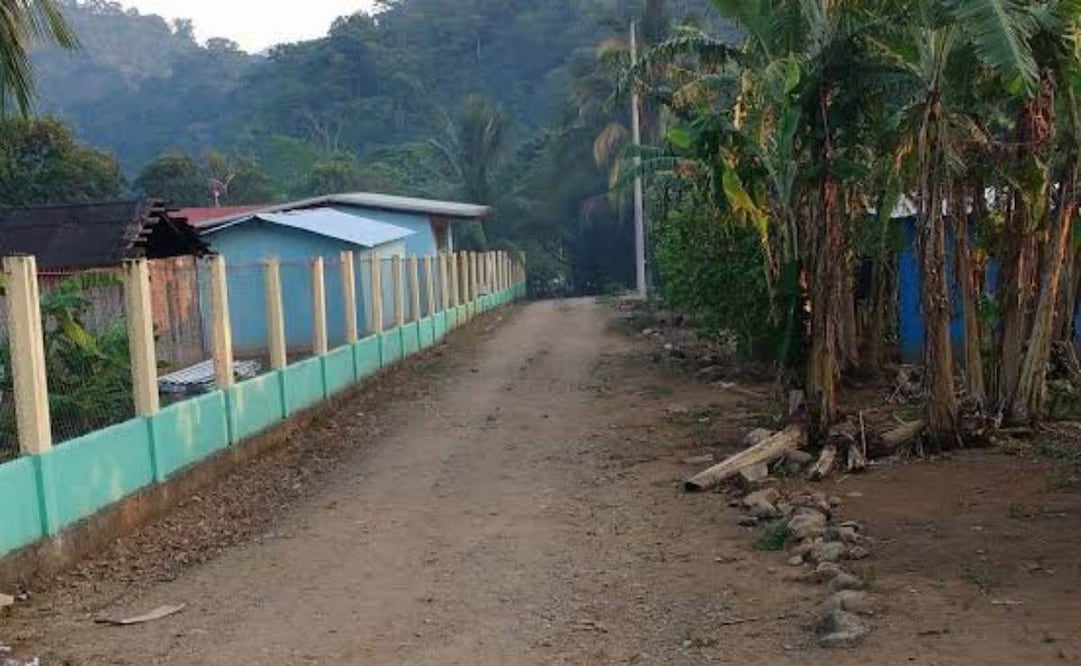 Habitantes Rancho Juárez Mazatlán, denuncian estar sitiados por grupo armado y crisis alimentaria (04/03/2026). Foto: Especial