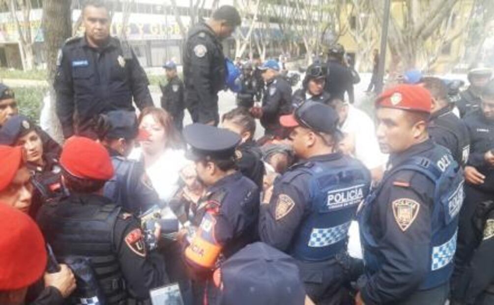 Detienen a 13 personas por presunto robo de celulares en el Metro