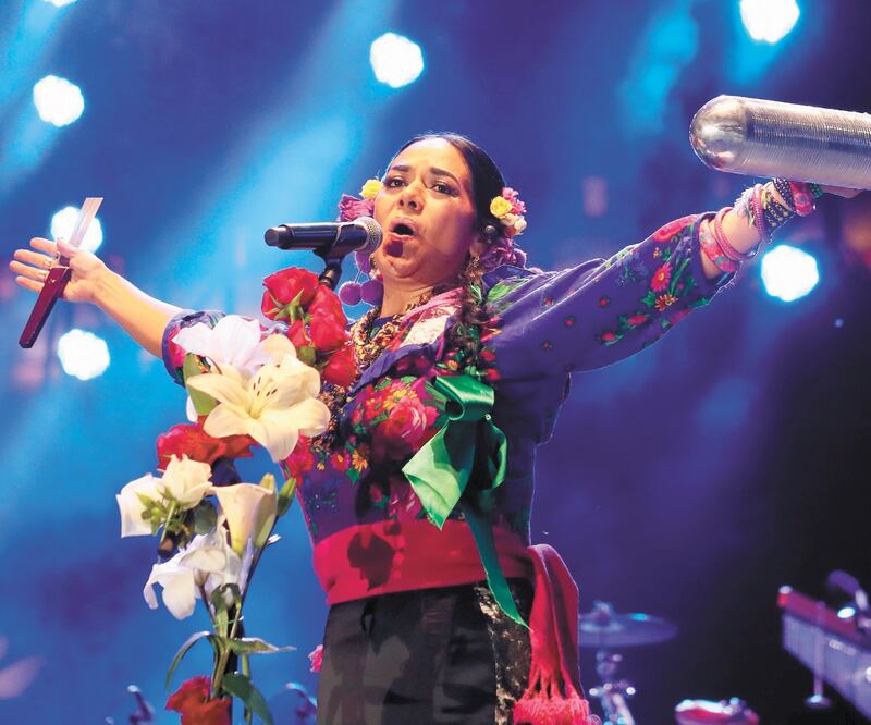 Lila Downs será la artista estelar del evento. También se presentará el libro Cantoras todas. ARCHIVO EL UNIVERSAL Y CORTESÍA