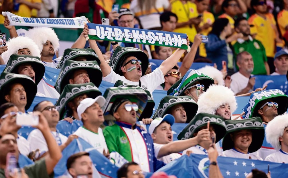 Aunque en menor número, no faltó el apoyo uzbeko. Foto: EFE