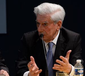 Espera Vargas Llosa que Fujimori no logre presidencia