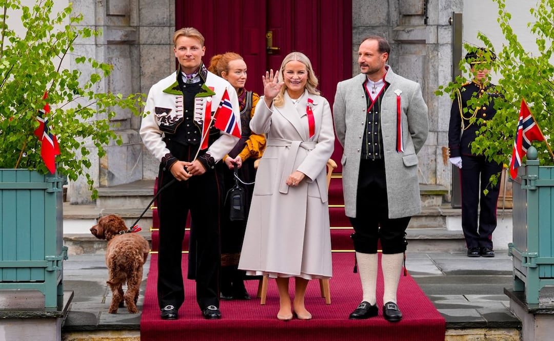 La princesa de Noruega, Mette-Marit, fue diagnosticada en 2018 con fibrosis pulmonar, una enfermedad progresiva que daña y cicatriza el tejido pulmonar. Puede causar graves problemas respiratorios. Foto: AP
