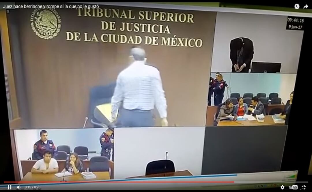 Suspenden a juez que destruyó silla