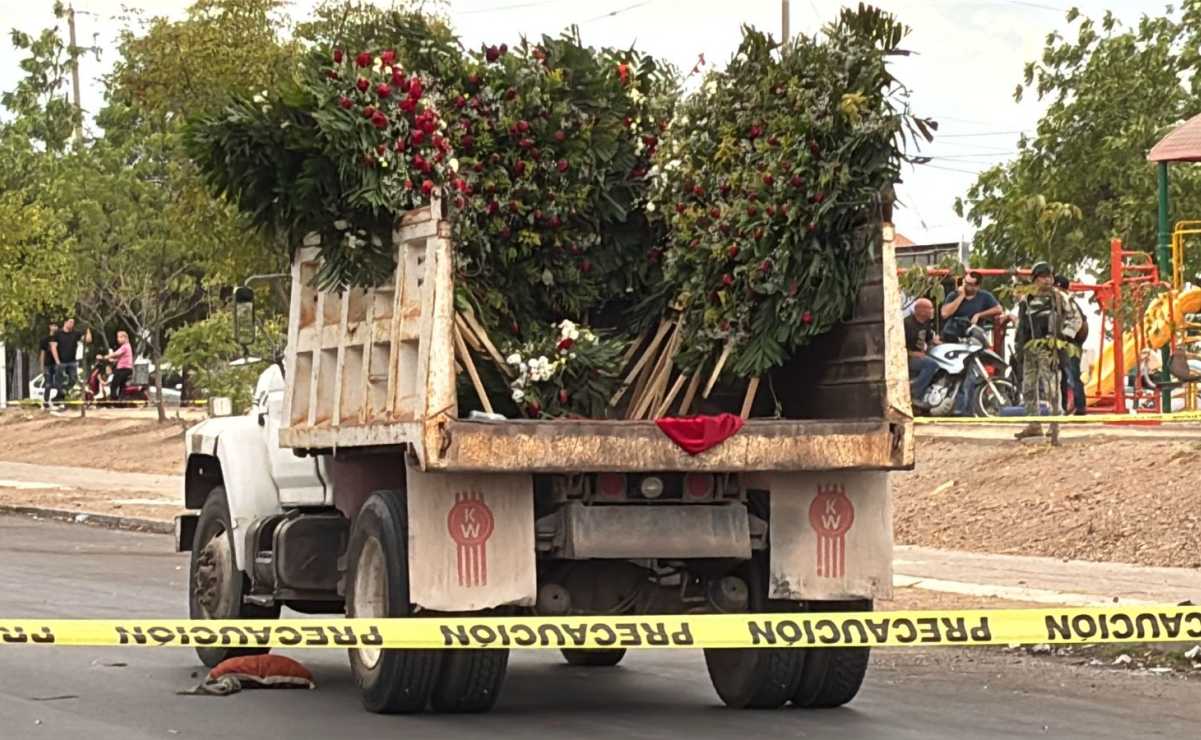 Abren fuego contra cortejo fúnebre en Sinaloa

Dos personas murieron y tres más sufrieron heridas