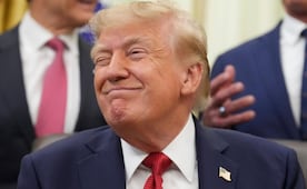 Trump mantiene encuesta; pide votar entre inteligencia superior e inteligencia extrema