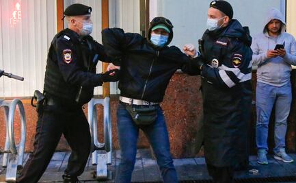 Detienen a más de 100 en Rusia por manifestación contra el gobierno de Putin