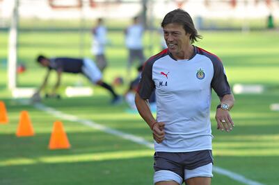 Almeyda no se olvida de Chivas y los apoya previo al Clásico