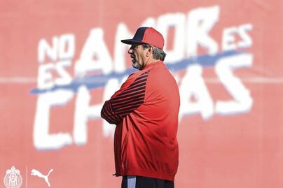 Tomás Boy debuta como DT de Chivas