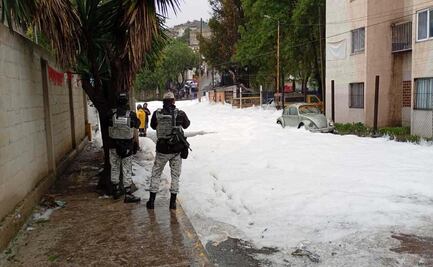 Vecinos de Naucalpan presentan dermatitis e infecciones por espuma tóxica; son reacciones por exposición a aguas contaminadas: DIF