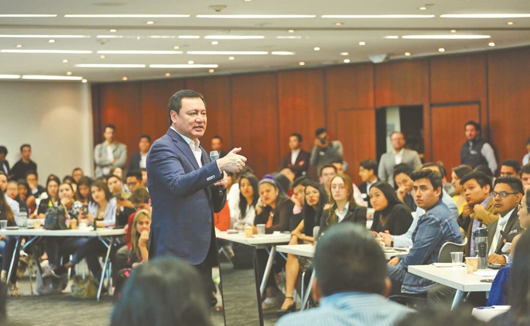 El coordinador de los senadores del PRI, Miguel Angel Osorio Chong. Foto: Archivo/EL UNIVERSAL