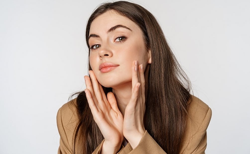 Para someterse a estos procedimientos hay que acudir con un profesional. Foto: Freepik