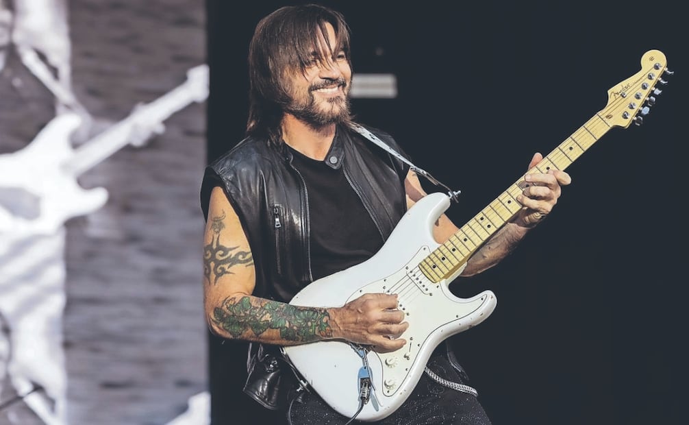 El colombiano Juanes prendió con temas como “La camisa negra”. Foto: Hugo Salvador/ EL UNIVERSAL