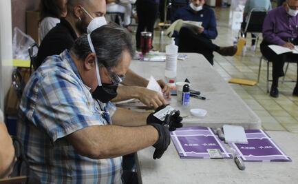 Transcurre en calma elección en Coahuila; políticos piden salir a votar