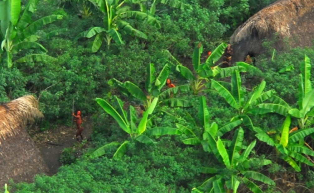 Tribus que viven aisladas, sin contacto con el resto del mundo