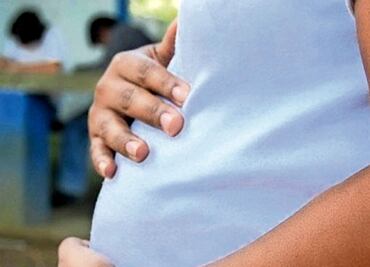 Se registran en México 9 partos de niñas al día