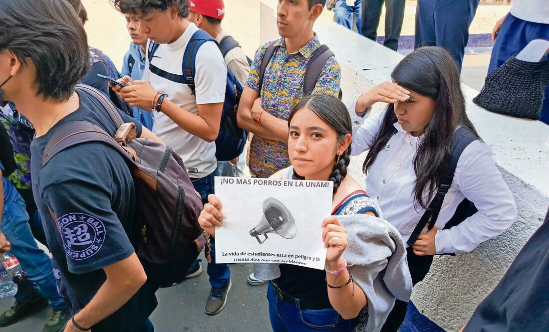 Luego de la muerte de Óscar, estudiantes del CCH Naucalpan exigieron justicia a las autoridades. Foto: Rebeca Jiménez
