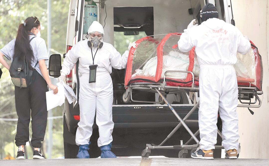 Los casos de Covid en las últimas semanas han aumentado en la Ciudad de México, por lo que hospitales, como el de “Los Venados”, del IMSS, en la alcaldía Benito Juárez, reciben a personas contagiadas para su atención. Foto: BERENICE FREGOSO. EL UNIVERSAL