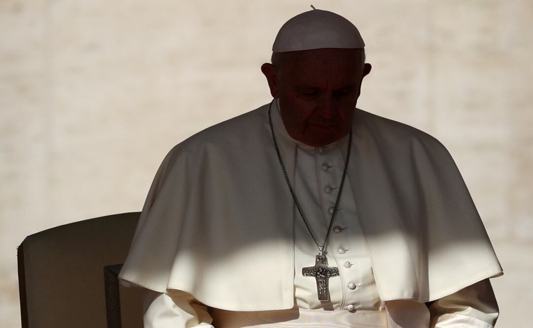 Pope Francis arrives to lead the Wednesday general audience in Saint Peter's square at the Vatican - Photo: Tony Gentile/REUTERS