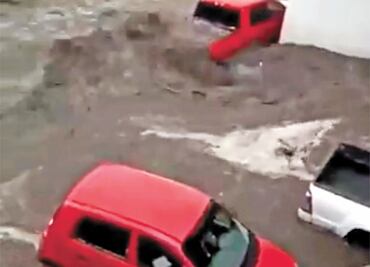 Se desborda canal en Tlajomulco por intensas lluvias