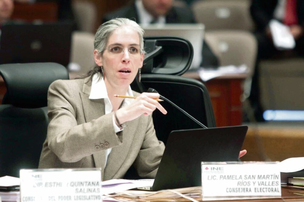 Pamela San Martín Ríos y Valles, consejera del INE, dijo que el objetivo del instituto es verificar el origen y destino que tienen los recursos que emplean todos los partidos políticos (ESPECIAL)