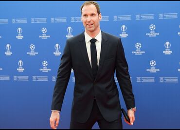 El Checo Petr Cech sale del retiro a los 38 años