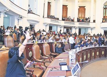 Aumentarán salario a los empleados del Congreso