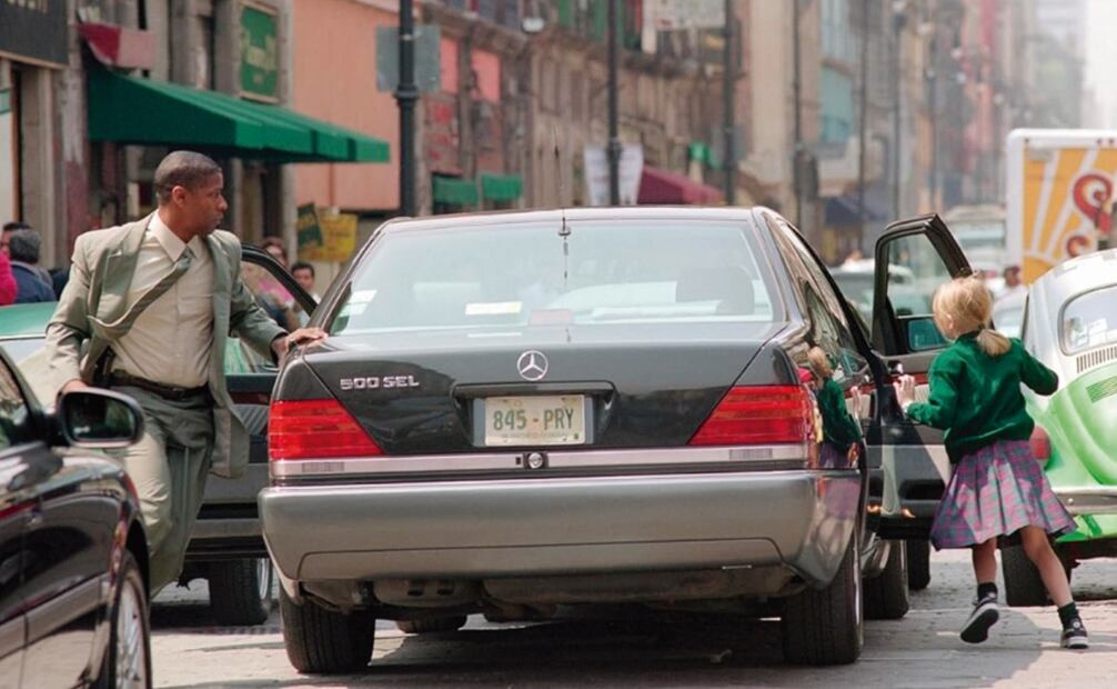 La irrupción de  Donald Trump en la economía cultural violaría el tratado de libre comercio y dañaría sobre todo a las industrias estadounidenses, señalan los especialistas;  en México se han filmado cintas como  "James Bond",  "Dune", "Man on fire" y "Romeo y Julieta", entre muchas otras producciones de EU, con diversos beneficios para  ambos países. Foto: Especial.