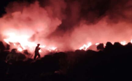 VIDEO. Incendio en San Martín de las Pirámides moviliza a bomberos de ocho municipios del Edomex