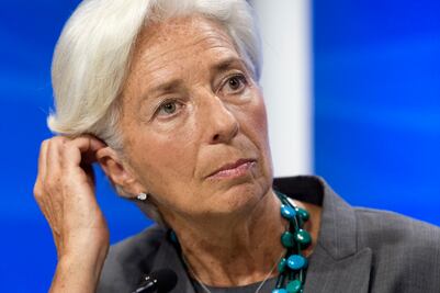 Avión de Christine Lagarde aterriza de emergencia tras desperfecto