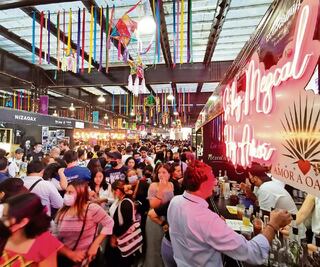Feria del mezcal rompe récord de asistencia