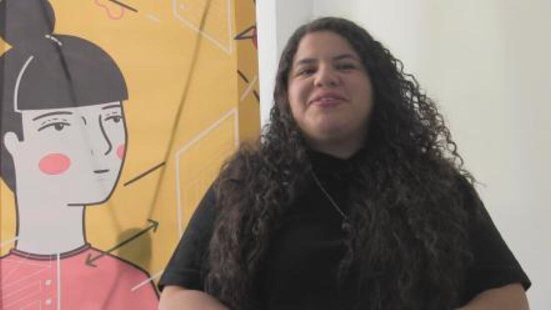 De desempleadas a ganar en dólares 