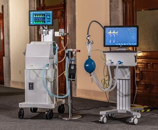 Presentan dos modelos de ventiladores mexicanos para enfermos de coronavirus 