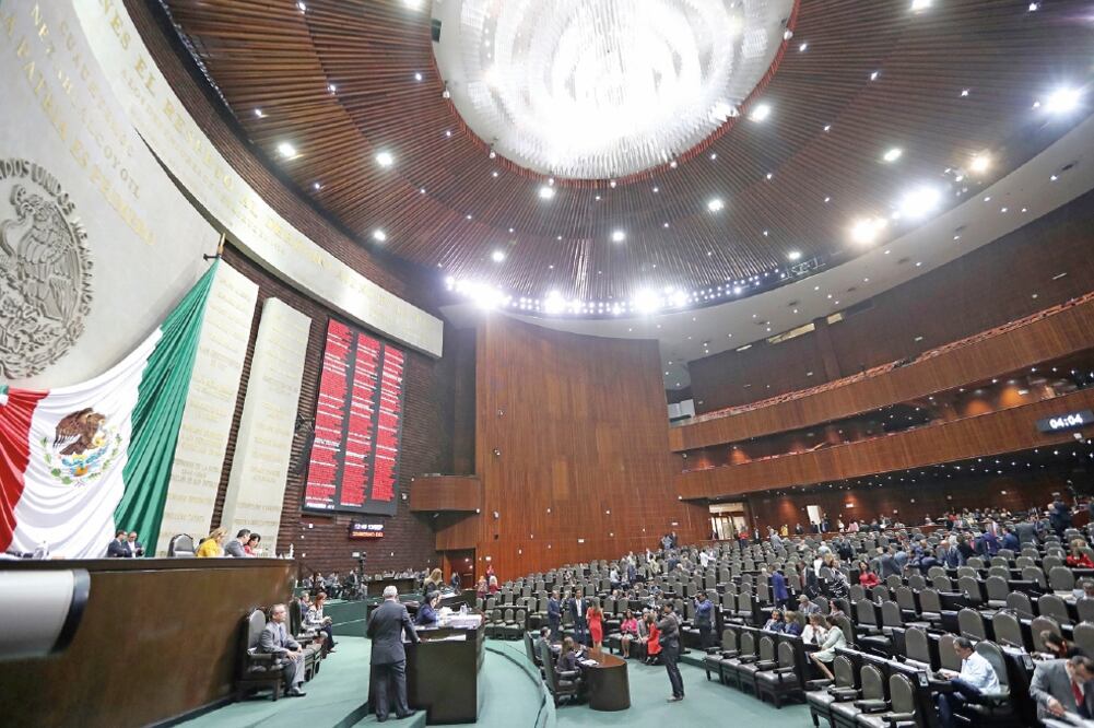 El bloque que encabeza el PRI reunió 257 votos a favor en la sesión del 7 de septiembre y la oposición alcanzó 209 sufragios, lo que no dio la mayoría calificada para votar la presidencia de la Mesa Directiva de la Cámara Baja. (ARCHIVO EL UNIVERSAL)