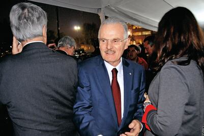 Labastida: disgusto social llevaría al PRI a perder Presidencia 