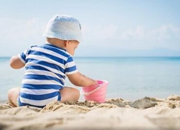 Asolear a bebés antes de los dos años aumenta riesgo de cáncer