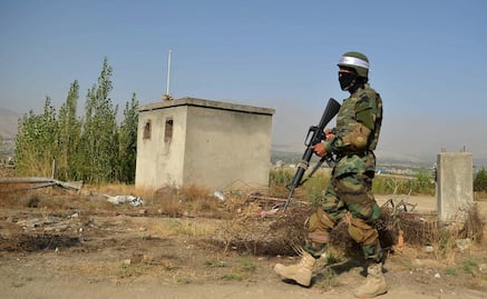 Mueren al menos cinco civiles en explosión cerca de mezquita, en Kabul